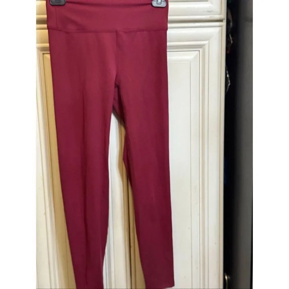 Heroine Sport Women's Pull On Stretch High-Waisted Ankle Leggings Maroon Medium